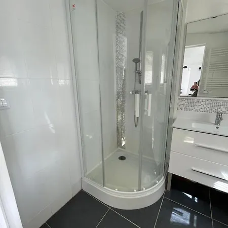 Petite Maisonnette 9mn A Pied Gare, 5 Mn ! Dom wakacyjny