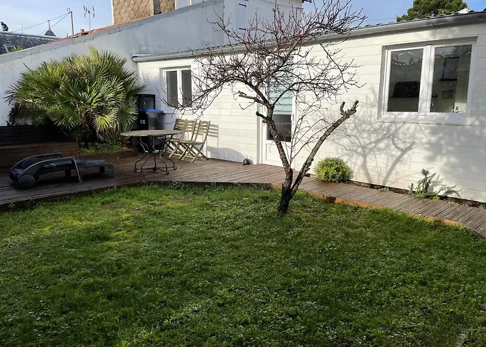 Dom wakacyjny Petite Maisonnette 9mn A Pied Gare, 5 Mn !