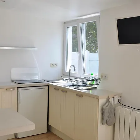 Petite Maisonnette 9mn A Pied Gare, 5 Mn ! Semesterbostad Pornichet